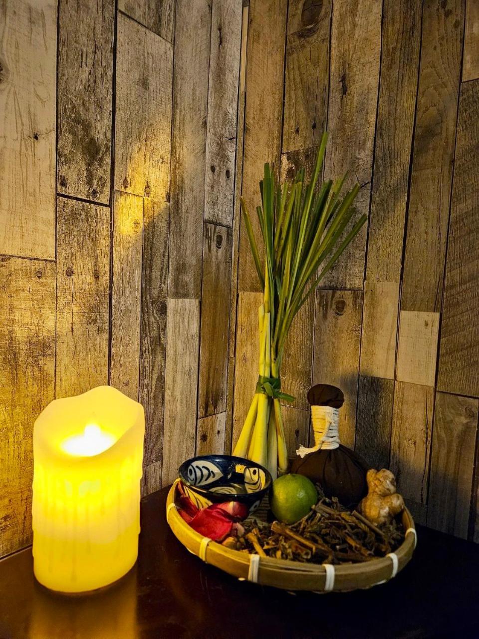 Vina Spa Hotel Hué Eksteriør billede