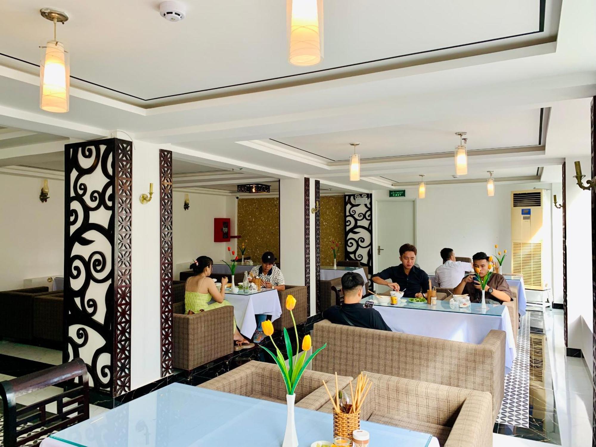 Vina Spa Hotel Hué Eksteriør billede