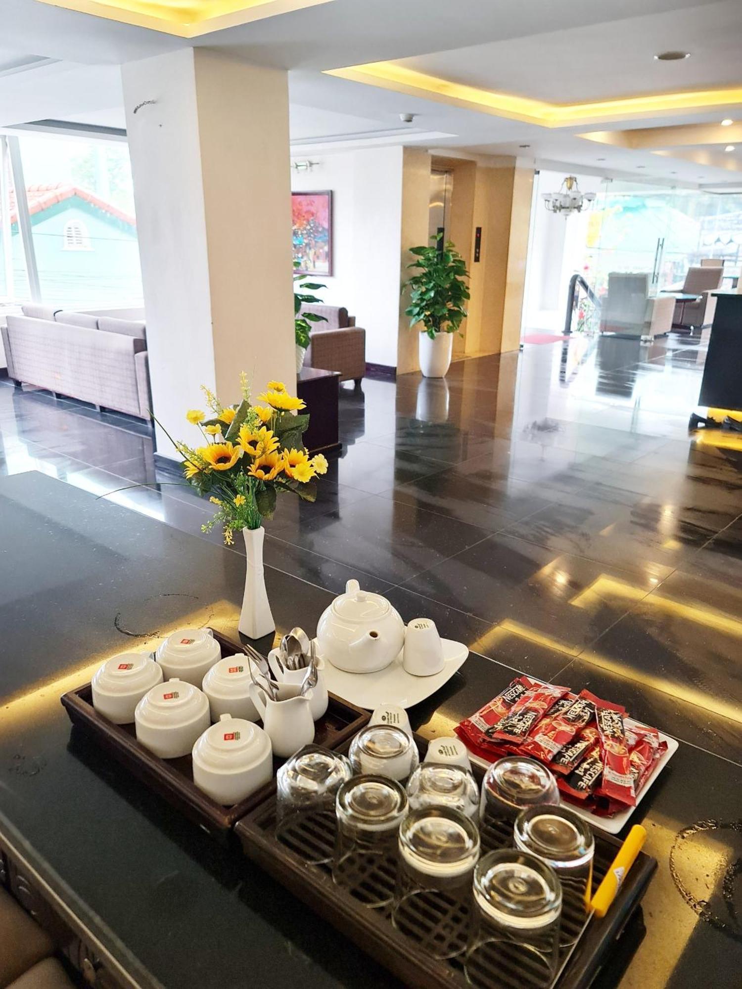 Vina Spa Hotel Hué Eksteriør billede